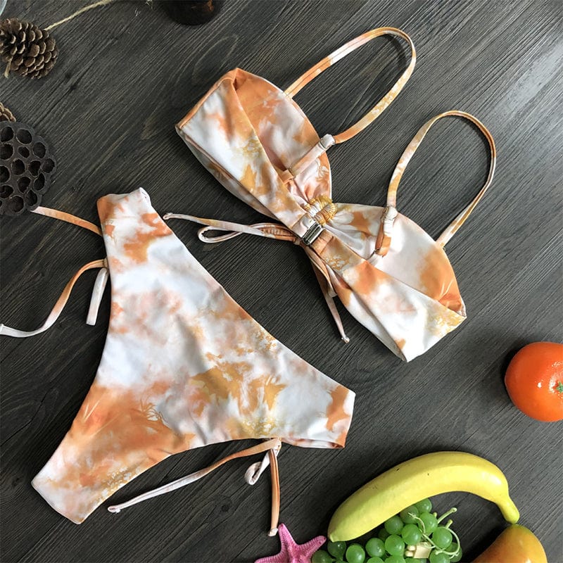 Dwuczęściowy strój kąpielowy z zapięciem z tyłu