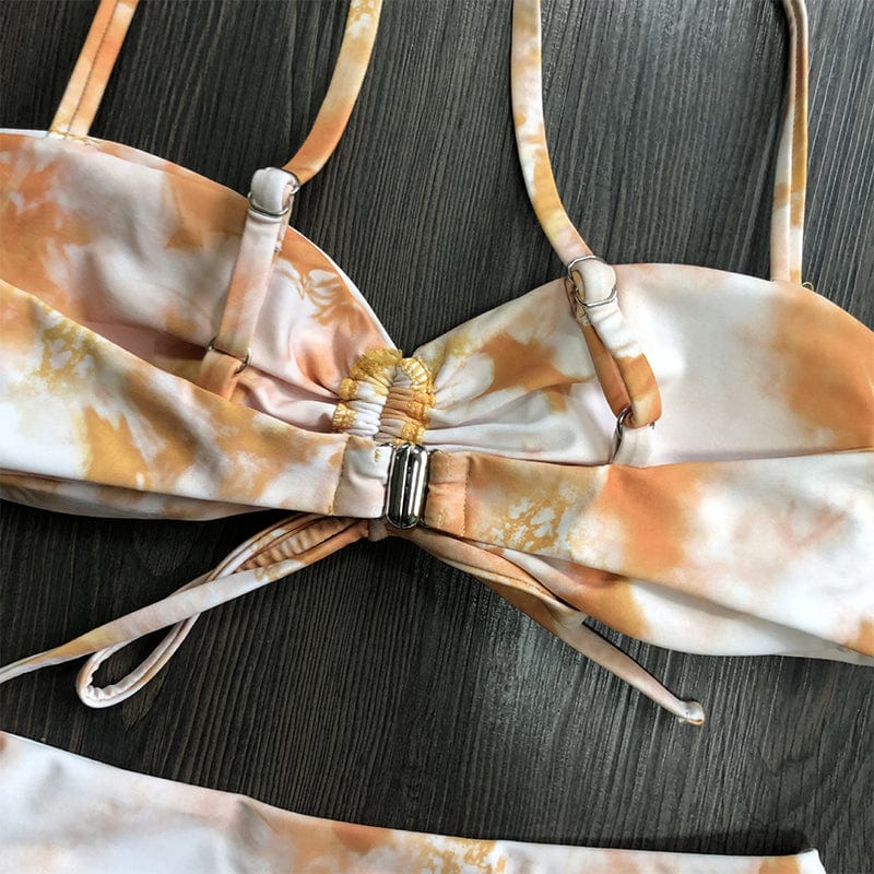 Dwuczęściowy strój kąpielowy z zapięciem z tyłu