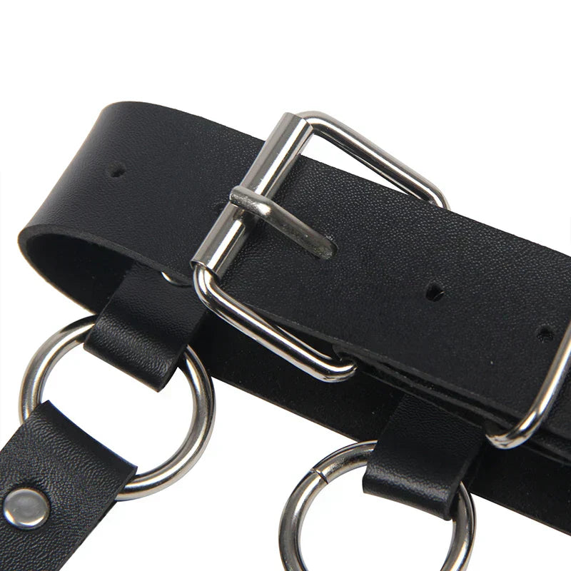 Harness na piersi z regulowanymi zapięciami