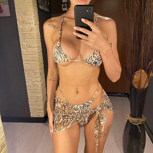 Dwuczęściowy strój kąpielowy z wiązanym biustonoszem