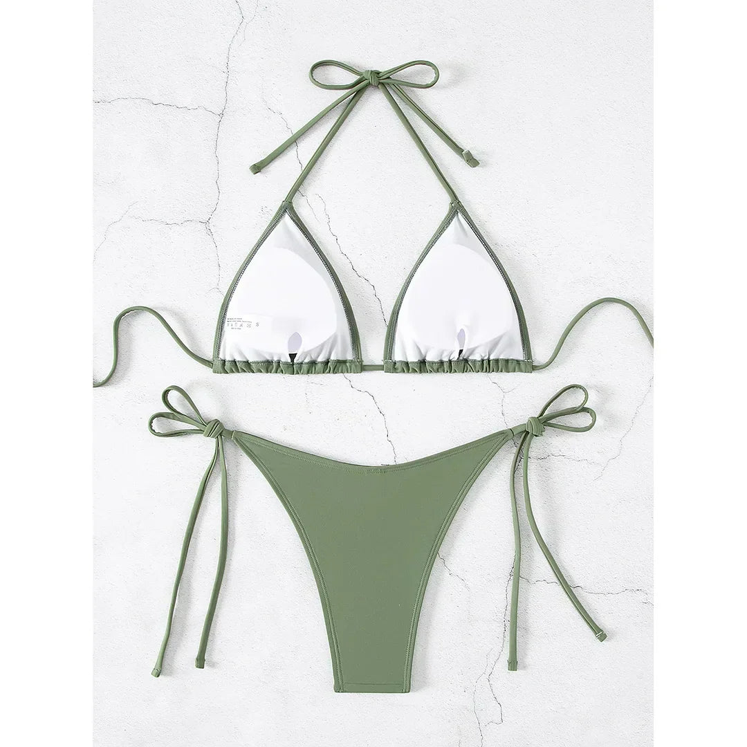 Bikini z regulowanymi miseczkami trójkątnymi