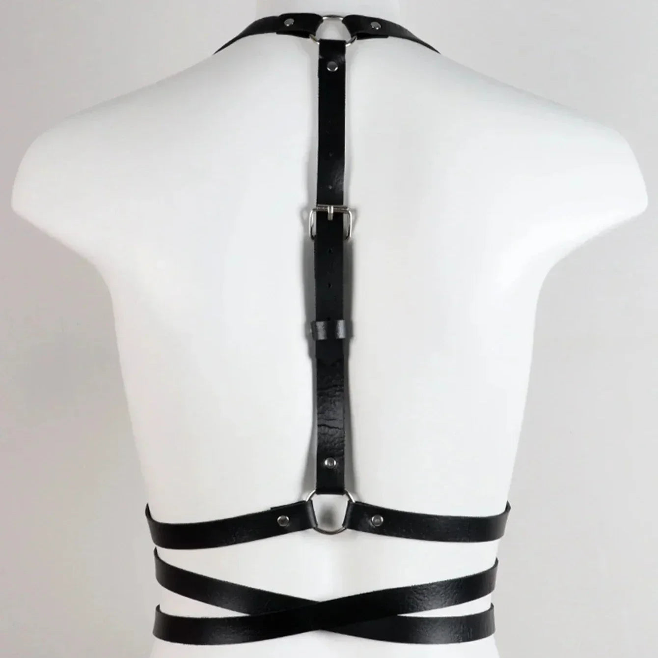 Harness na biust z regulowanymi paskami