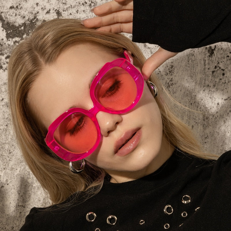 Damskie duże okulary przeciwsłoneczne z grubymi oprawkami - Różowy / Uniwersalny