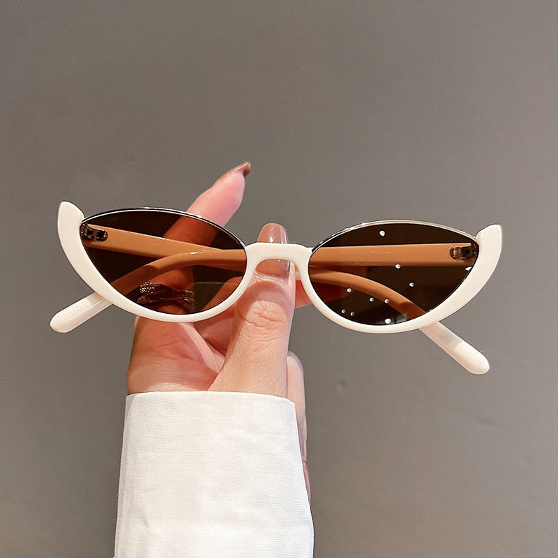 Damskie okulary przeciwsłoneczne o nieregularnym kształcie - Beżowy / Uniwersalny