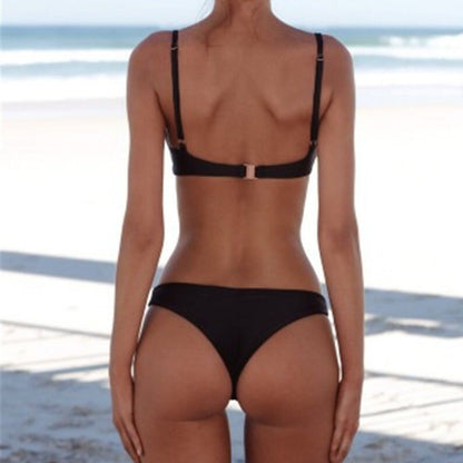 Dwuczęściowy strój kąpielowy bikini w formie topu