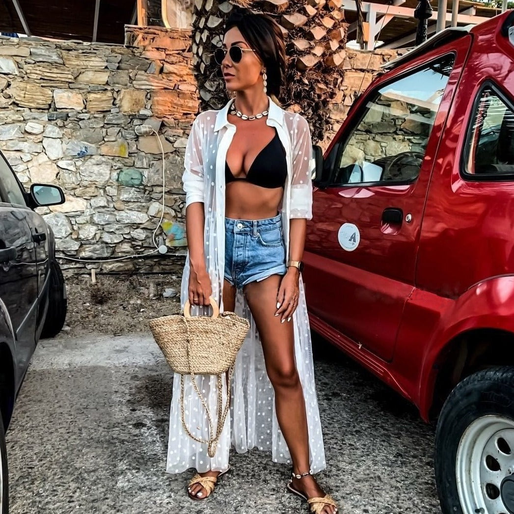 Lekka narzutka na plażę w kropki