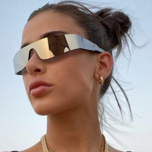 Lustrzane okulary przeciwsłoneczne w futurystycznym motywie - Szary / Uniwersalny
