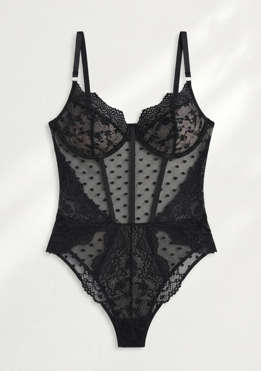 Delikatne body damskie z koronką