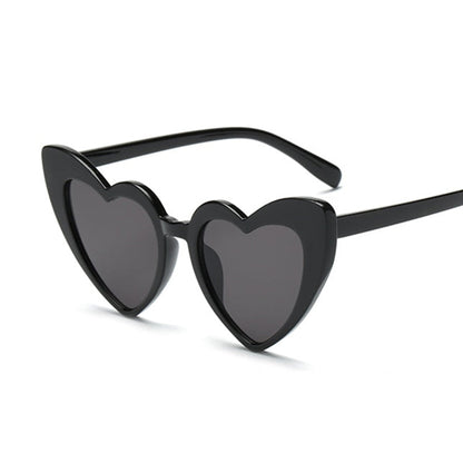 Okulary przeciwsłoneczne w kształcie serca - Czarny / Uniwersalny