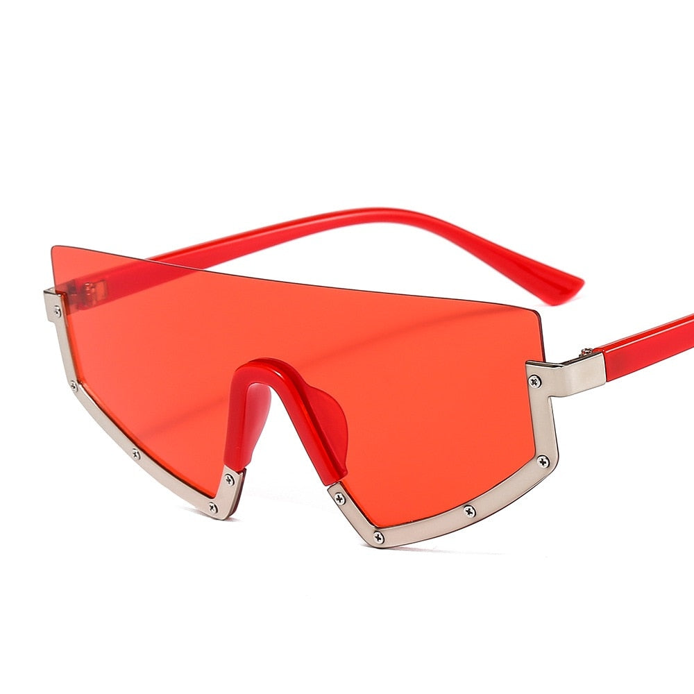 Okulary przeciwsłoneczne w nietypowym kształcie - Czerwony / Uniwersalny