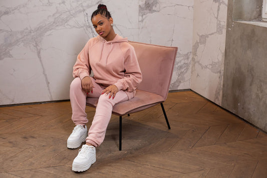 Od Netflixa po home office – stylizacje homewear na różne sytuacje