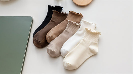 Jak łączyć skarpetki z eleganckimi butami?