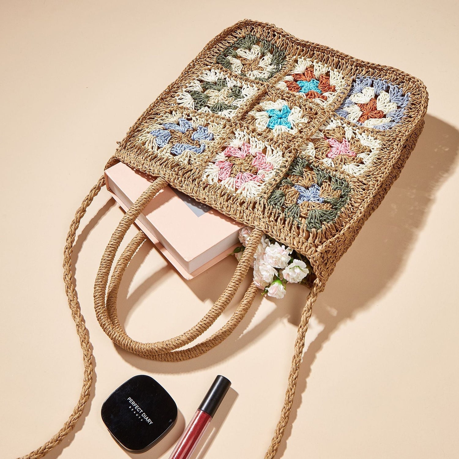 Torby plażowe w stylu boho – naturalny luz i letni styl
