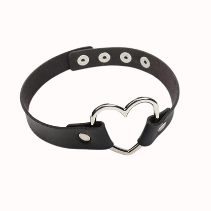 Choker z regulowanym zapięciem