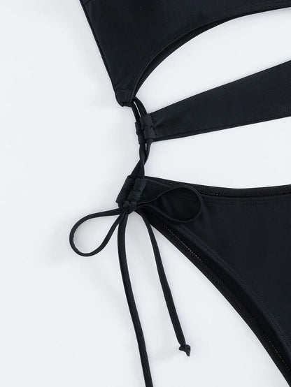 Monokini z praktycznym wiązaniem w talii
