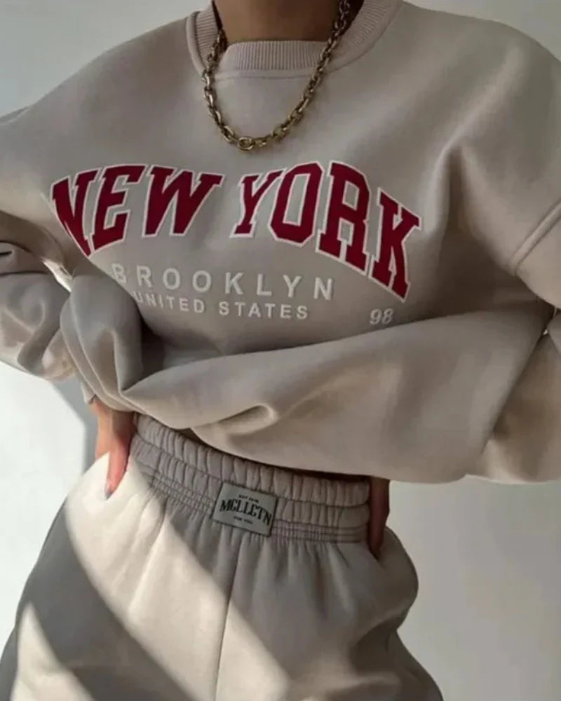 Luźna bluza oversize z napisem New York