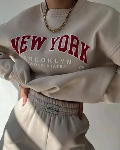 Luźna bluza oversize z napisem New York