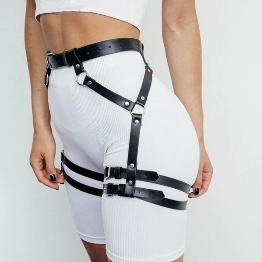 Skórzany harness z paskami na udach - Czarny / Uniwersalny