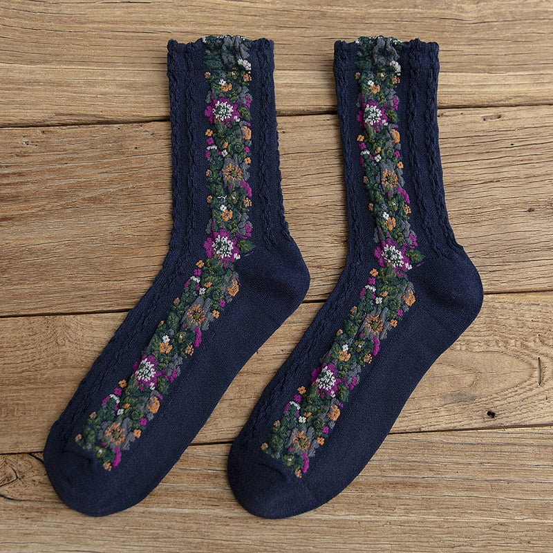 Długie skarpetki damskie z ozdobnym haftem z motywem kwiatów Gracelynn - Granatowy / Uniwersalny