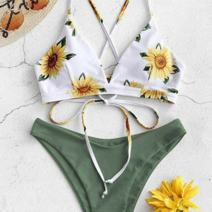 Dwuczęściowy strój kąpielowy bikini w kwiaty i gładkimi majtkami - Zielony / S