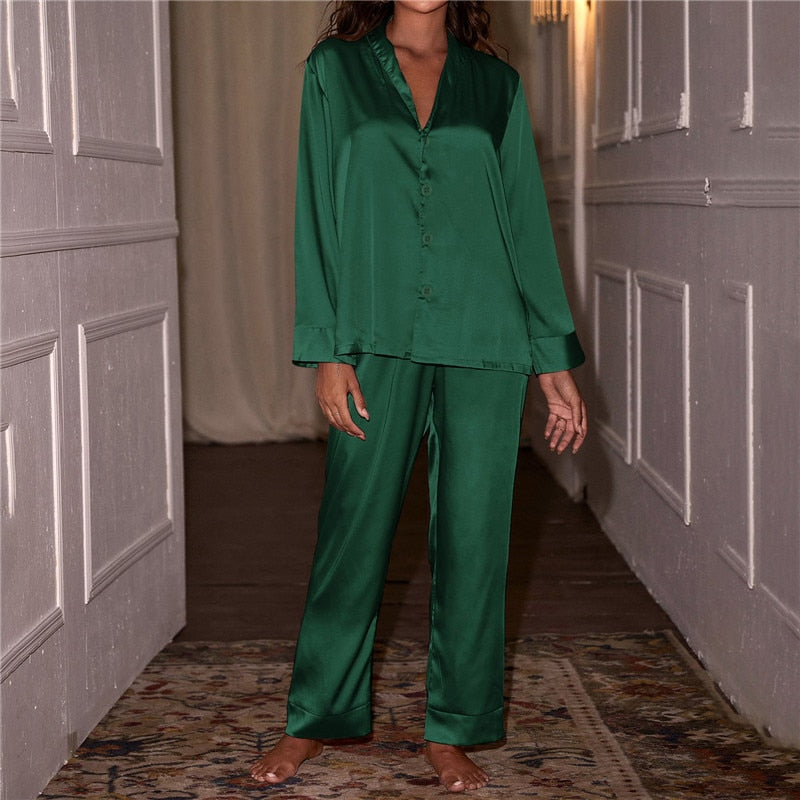 Elegancka satynowa piżama damska z długim rękawem Adelaide - Zielony / S