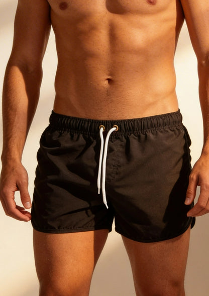 Wiązane męskie szorty kąpielowe z białym sznurkiem