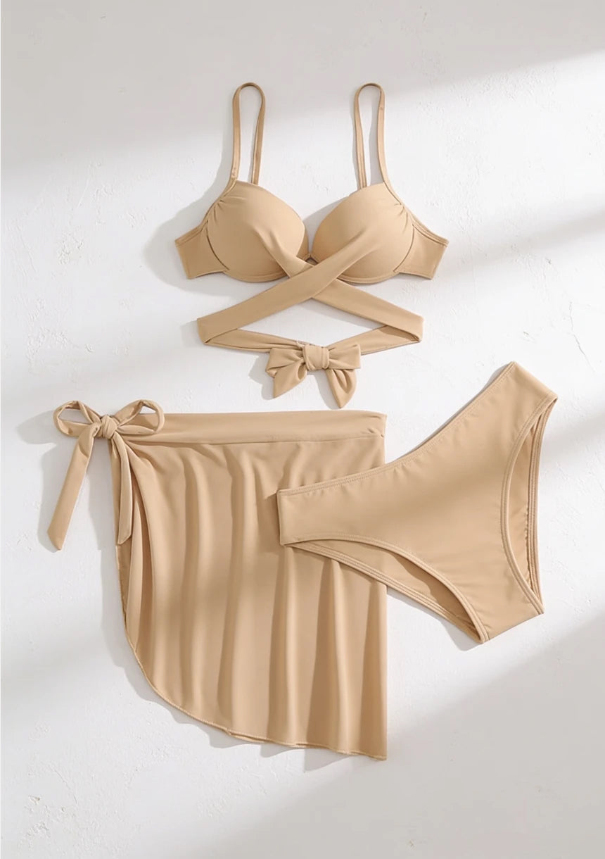 Dwuczęściowy strój kąpielowy bikini z prześwitującą spódniczką