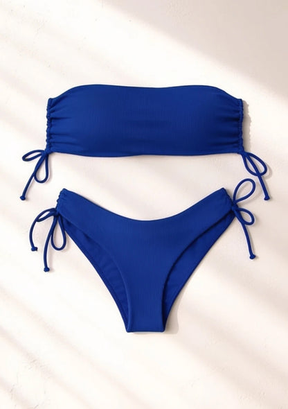 Dwuczęściowy strój kąpielowy bikini typu bandeau ze ściągaczami