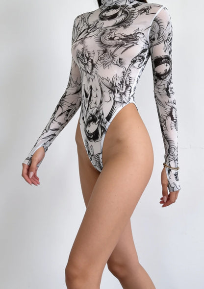 Body z długimi rękawami