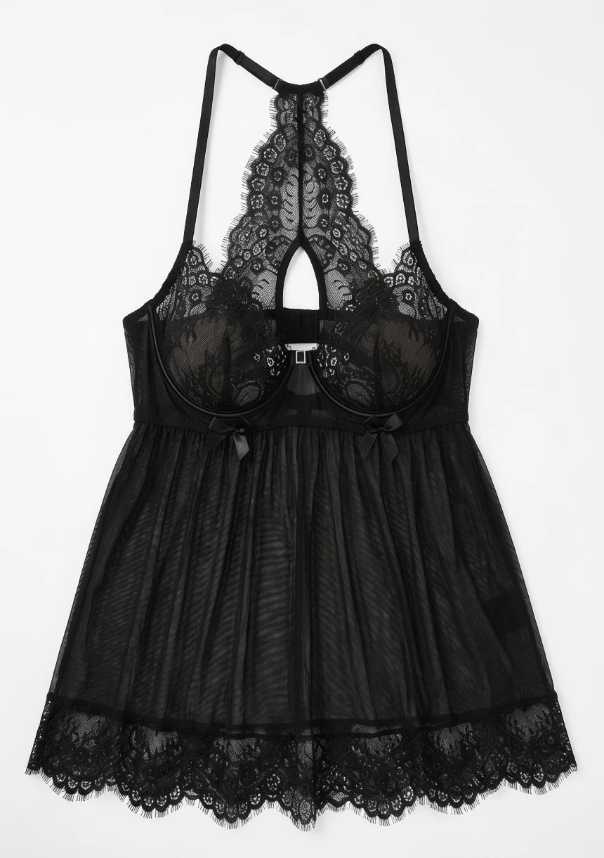 Siateczkowa koszula nocna z koronką plus size