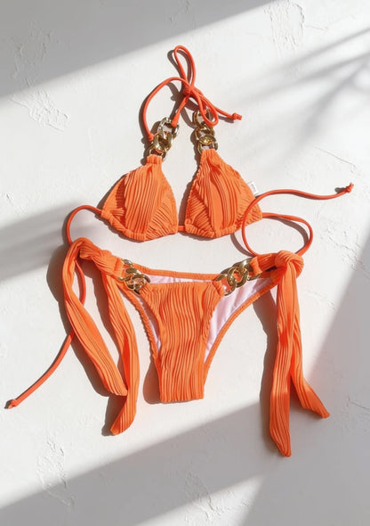 Fakturowany dwuczęściowy strój kąpielowy bikini z łańcuchem