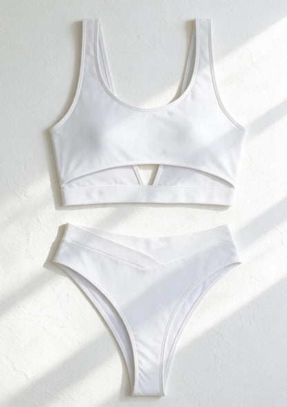 Dwuczęściowy strój kąpielowy bikini z wycięciem