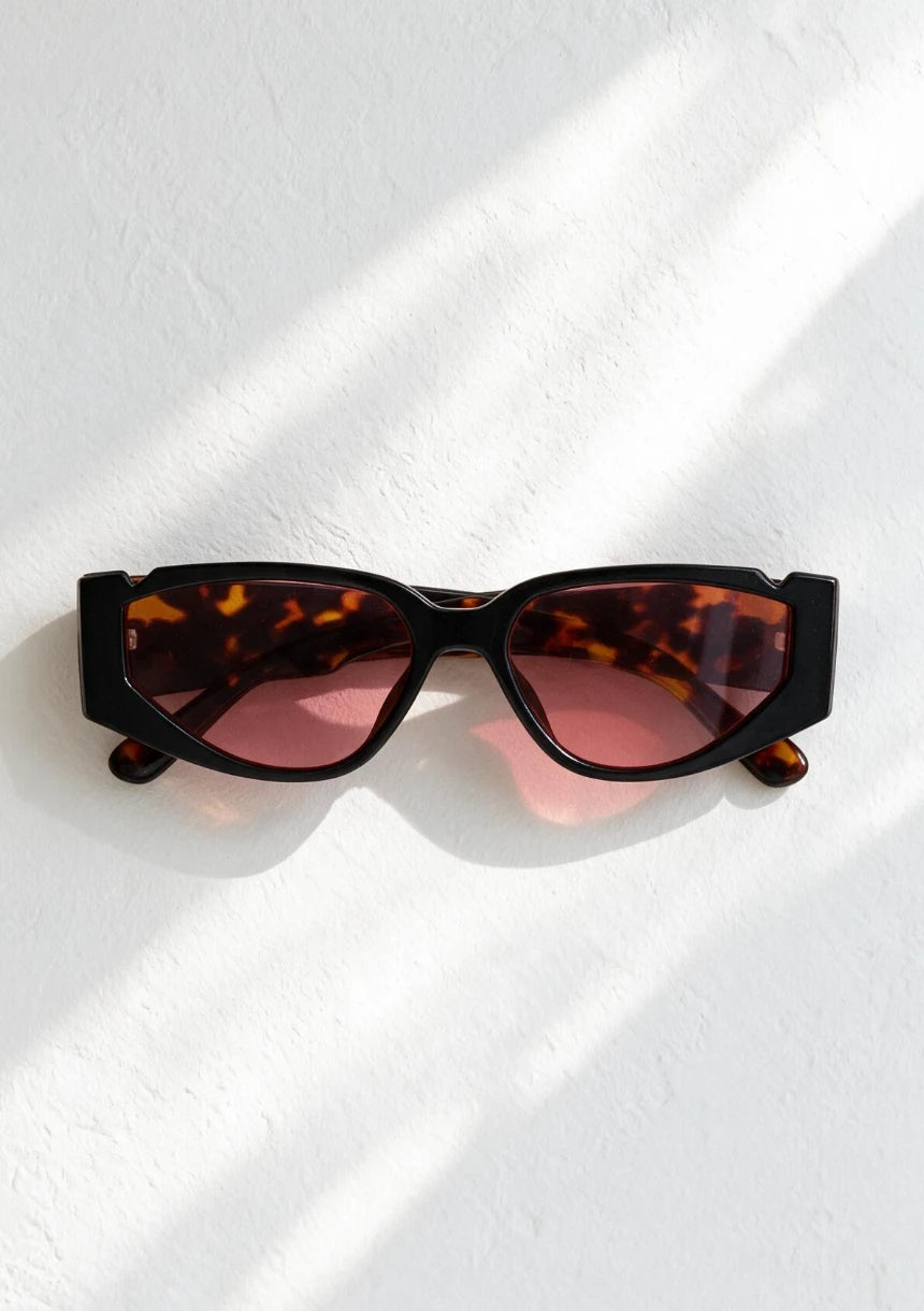 Nietypowe okulary przeciwsłoneczne unisex