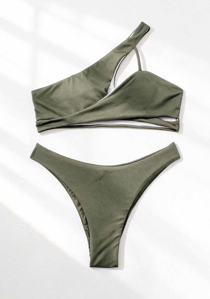 Dwuczęściowy strój kąpielowy bikini z przekładaną górą