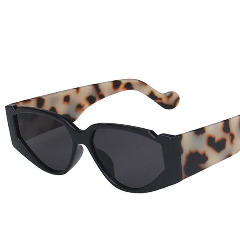 Nietypowe okulary przeciwsłoneczne unisex Gillian - Czarny / Uniwersalny